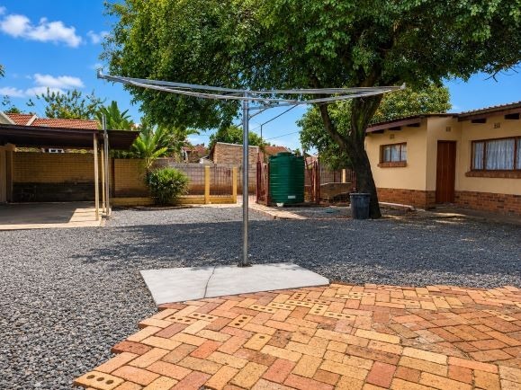 3 Bedroom Property for Sale in Oos Einde North West